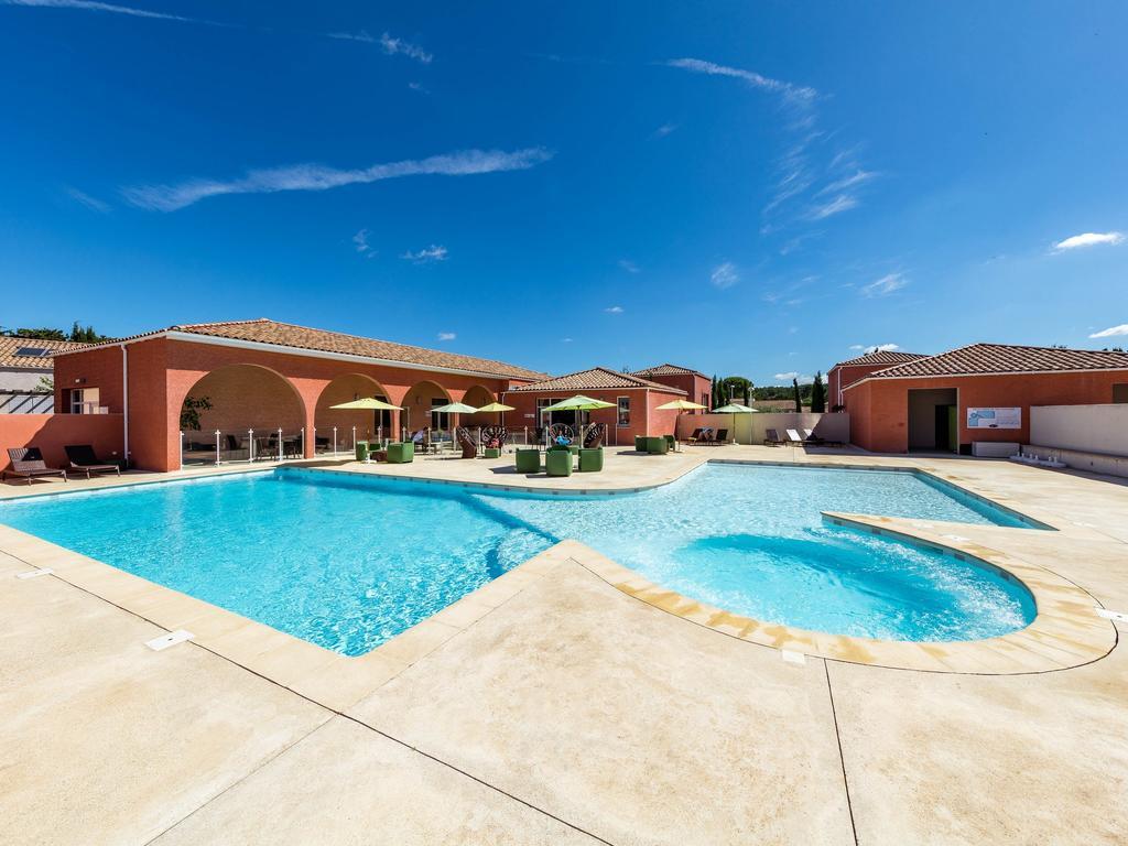 Готель Terres De France - Le Domaine De Bacchus Saint-Christol  Екстер'єр фото