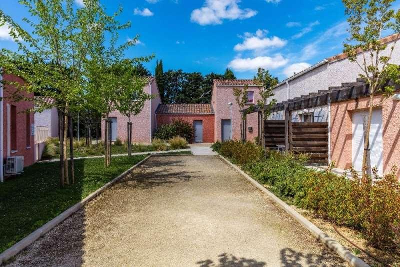 Готель Terres De France - Le Domaine De Bacchus Saint-Christol  Екстер'єр фото